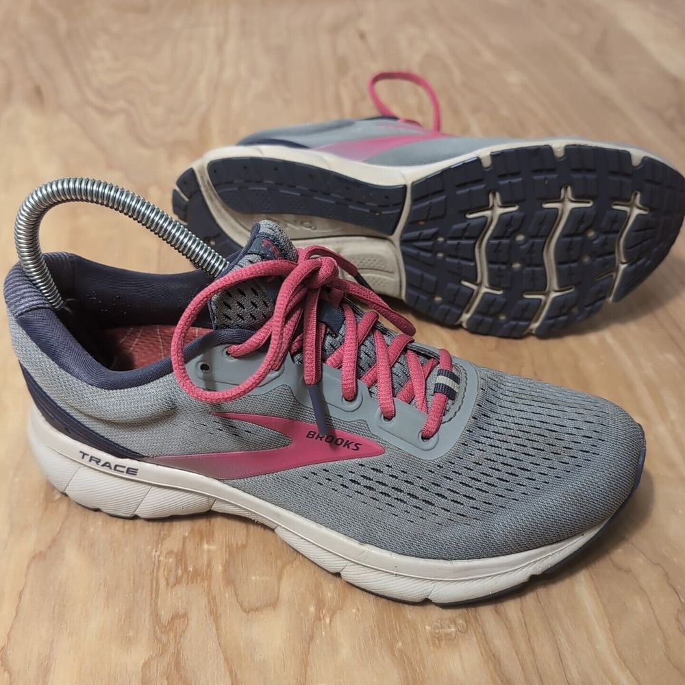 Brooks Trace Womens‎ Running Shoes Gray Size 8.5 Med B